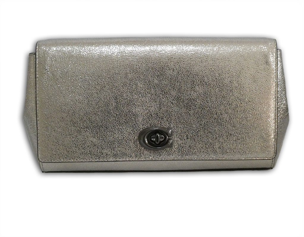 COACH Complimentary Turnlock Card Case With Rivets in Black